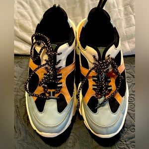 PDUK Sneakers size 9